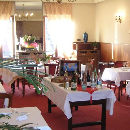 Les Negociants Hotel Pontgibaud Zewnętrze zdjęcie